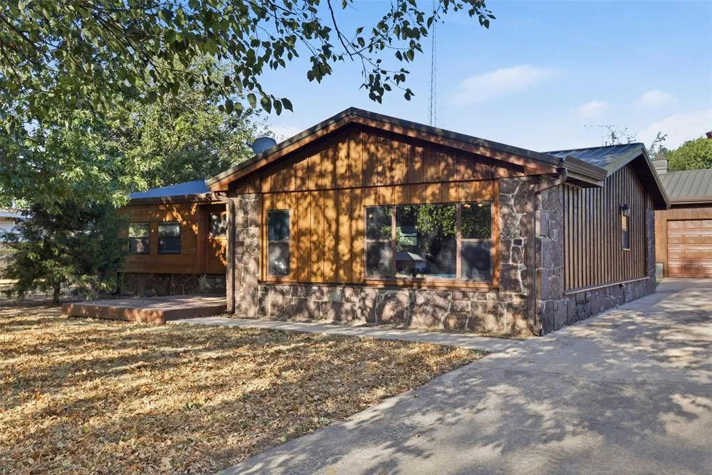 Photo 5 — 408 SE 3rd Street, Lexington, OK 73051