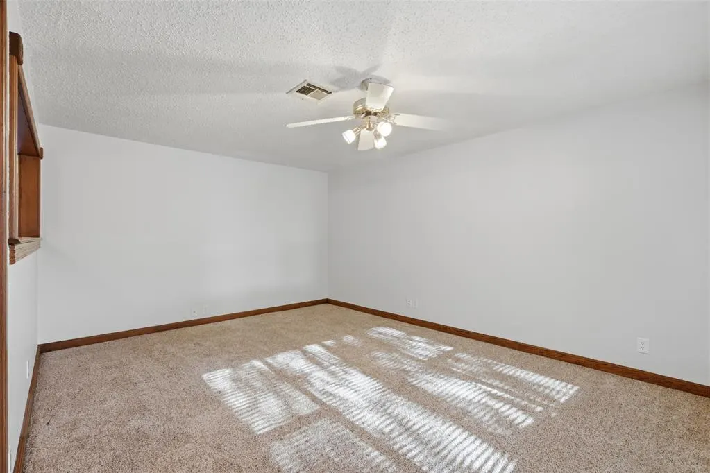 Photo 12 — 408 SE 3rd Street, Lexington, OK 73051