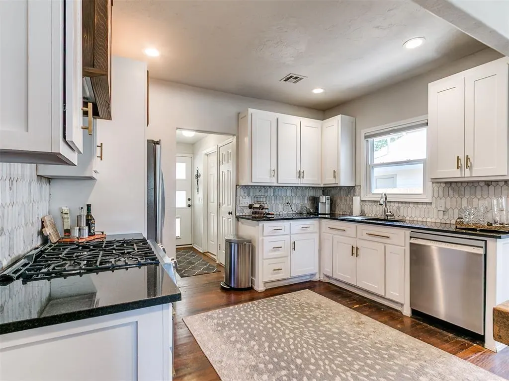 Photo 26 — 1525 NW 34th Street, Oklahoma City, OK 73118