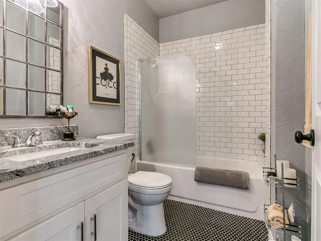 Photo 41 — 1525 NW 34th Street, Oklahoma City, OK 73118