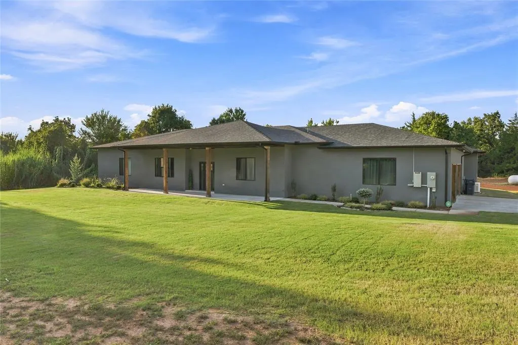 Photo 2 — 16335 SE 59th Street, Choctaw, OK 73020