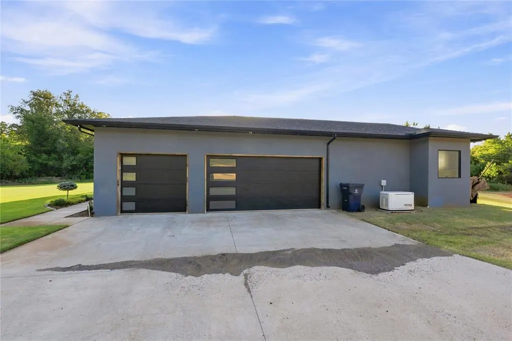 Photo 3 — 16335 SE 59th Street, Choctaw, OK 73020