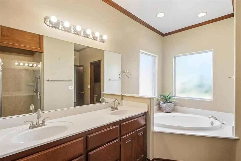 Photo 23 — 504 Pool Lane, Shawnee, OK 74801