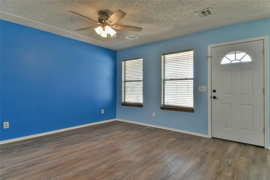 Photo 4 — 252 W Maple Branch Way, Mustang, OK 73064
