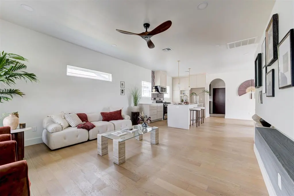 Photo 2 — 2110 N Fonshill Avenue, Oklahoma City, OK 73111