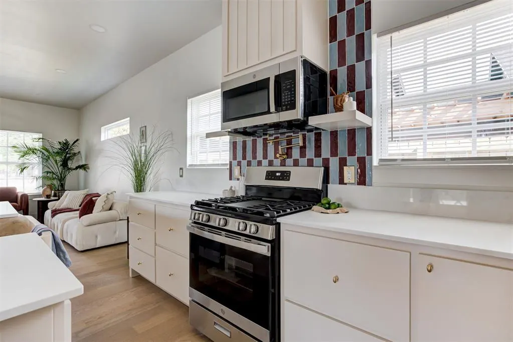 Photo 15 — 2110 N Fonshill Avenue, Oklahoma City, OK 73111