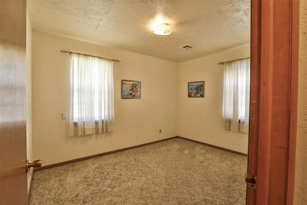 Photo 10 — 1449 SW 61st Street, Oklahoma City, OK 73159