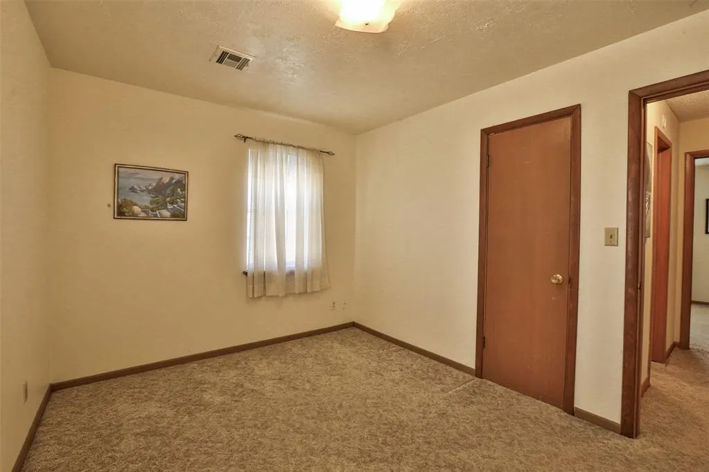 Photo 11 — 1449 SW 61st Street, Oklahoma City, OK 73159