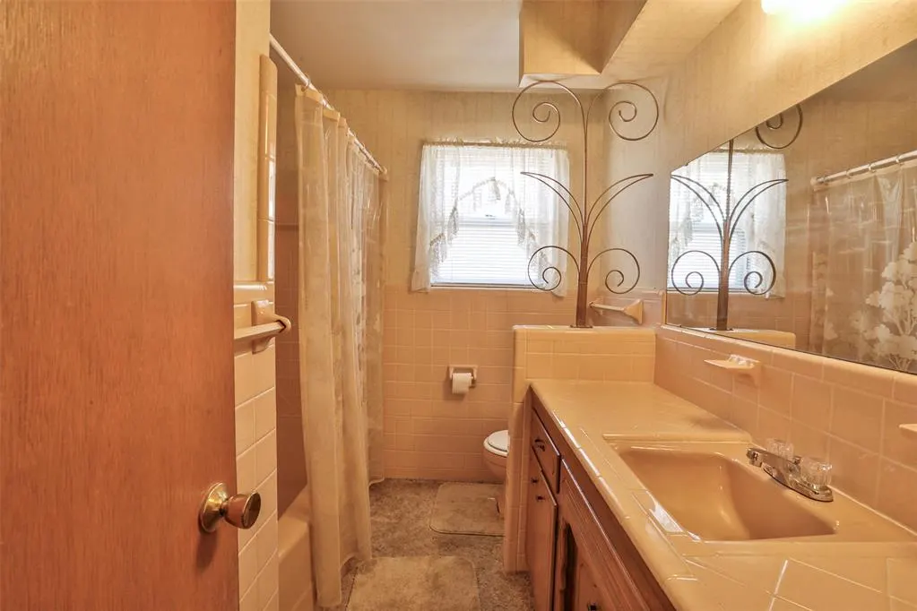 Photo 13 — 1449 SW 61st Street, Oklahoma City, OK 73159