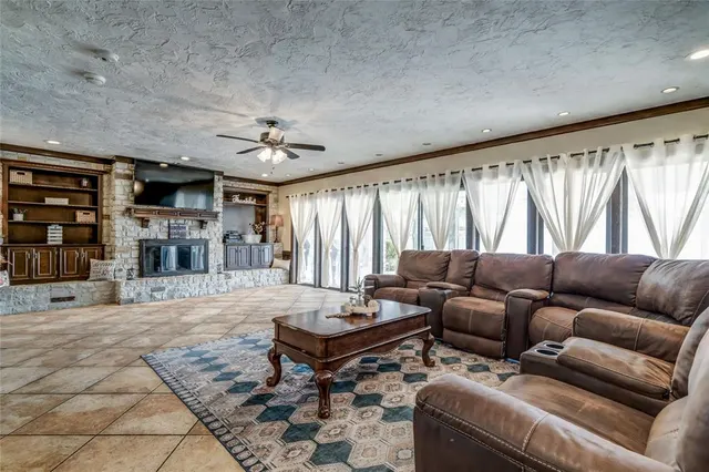 Photo 5 — 1104 NW 141st Street, Edmond, OK 73013
