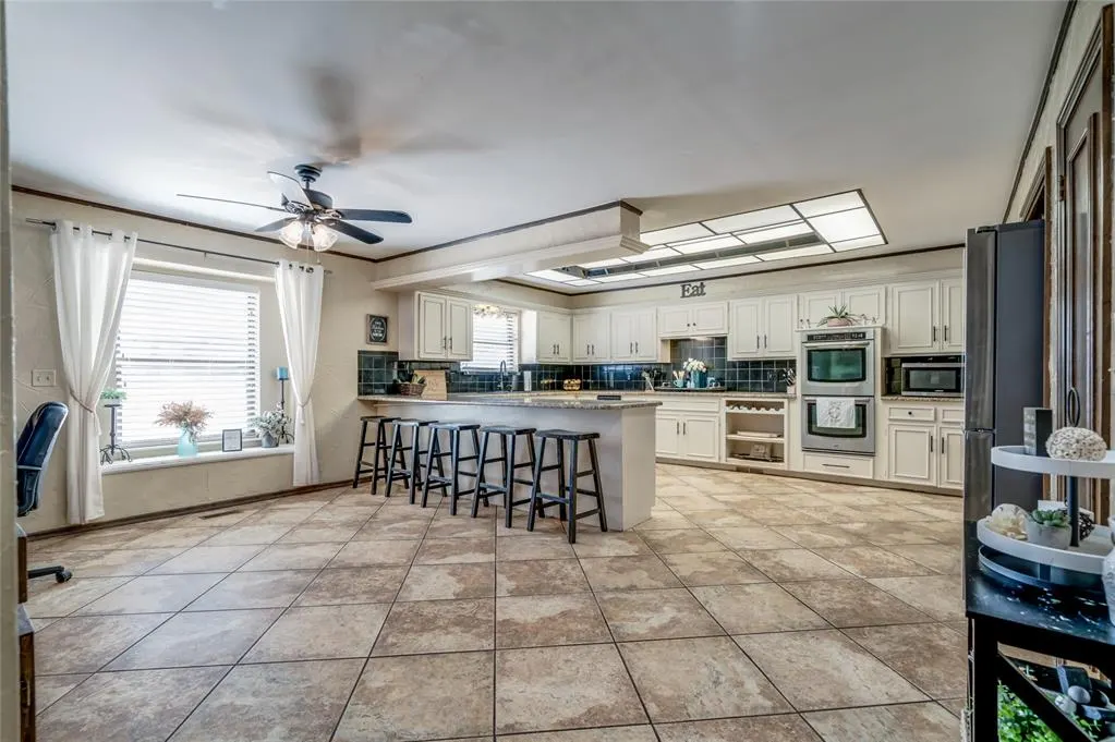 Photo 10 — 1104 NW 141st Street, Edmond, OK 73013