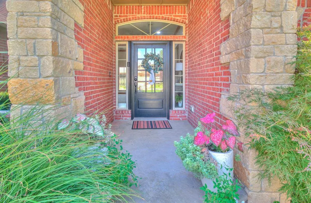Photo 8 — 5832 Havenshire Lane, Edmond, OK 73034