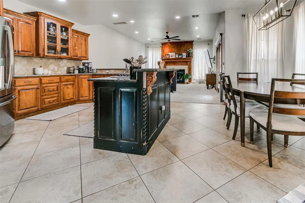 Photo 17 — 5832 Havenshire Lane, Edmond, OK 73034