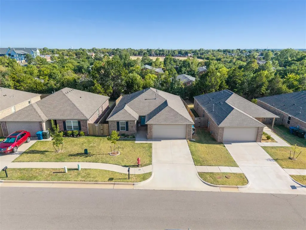 Photo 32 — 1316 Dustin Drive, Edmond, OK 73003