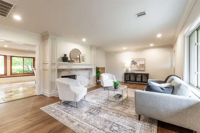 Photo 4 — 1807 Dorchester Drive, Nichols Hills, OK 73120