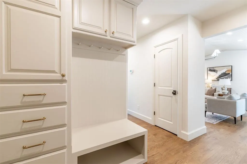 Photo 21 — 1807 Dorchester Drive, Nichols Hills, OK 73120