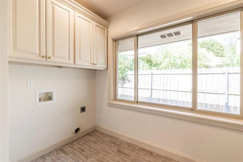 Photo 23 — 1807 Dorchester Drive, Nichols Hills, OK 73120