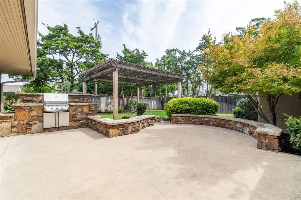 Photo 31 — 1807 Dorchester Drive, Nichols Hills, OK 73120