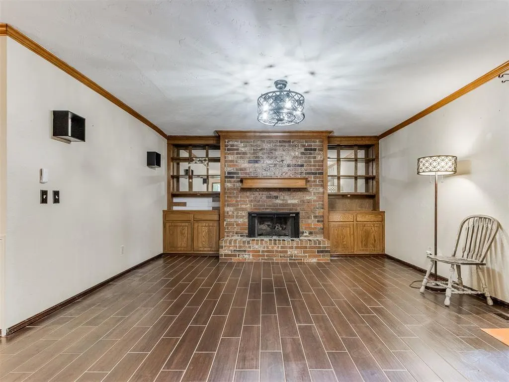 Photo 13 — 11021 Davis Street, Oklahoma City, OK 73162