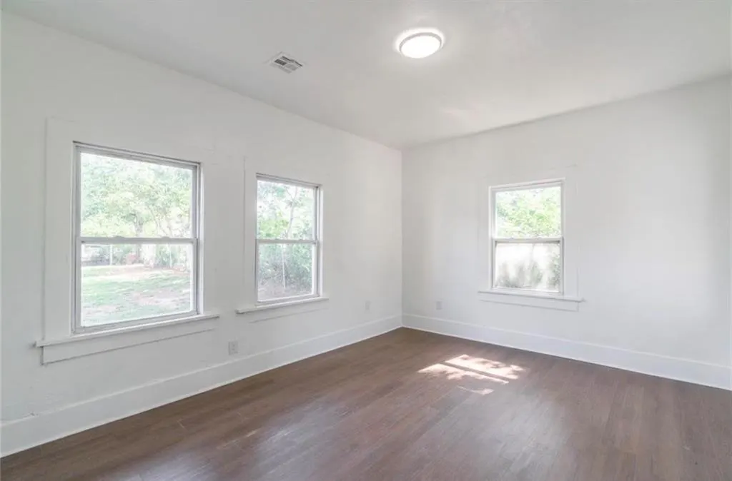 Photo 17 — 329 SE 25th Street, Oklahoma City, OK 73129