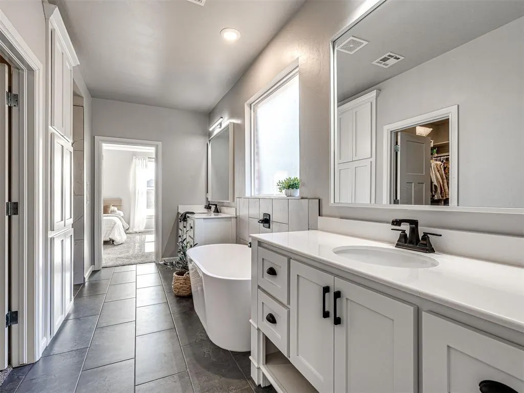 Photo 39 — 6504 NW 148th Street, Oklahoma City, OK 73142