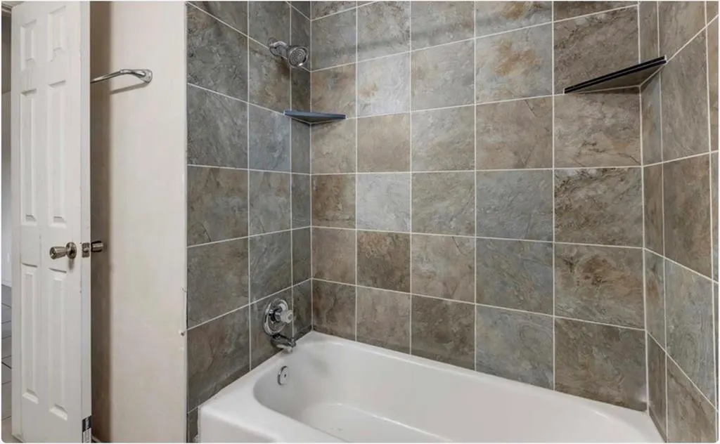 Photo 14 — 717 NE 37th Street, Oklahoma City, OK 73105