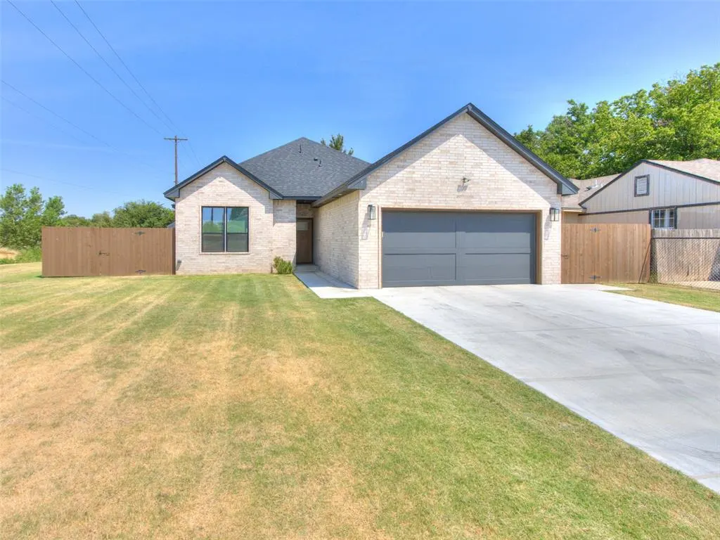 Front exterior — 1245 SW 17th Street, Oklahoma City, OK 73108