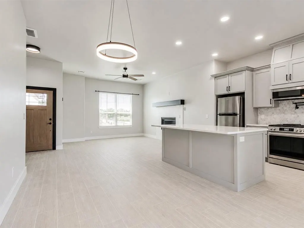 Photo 8 — 1245 SW 17th Street, Oklahoma City, OK 73108