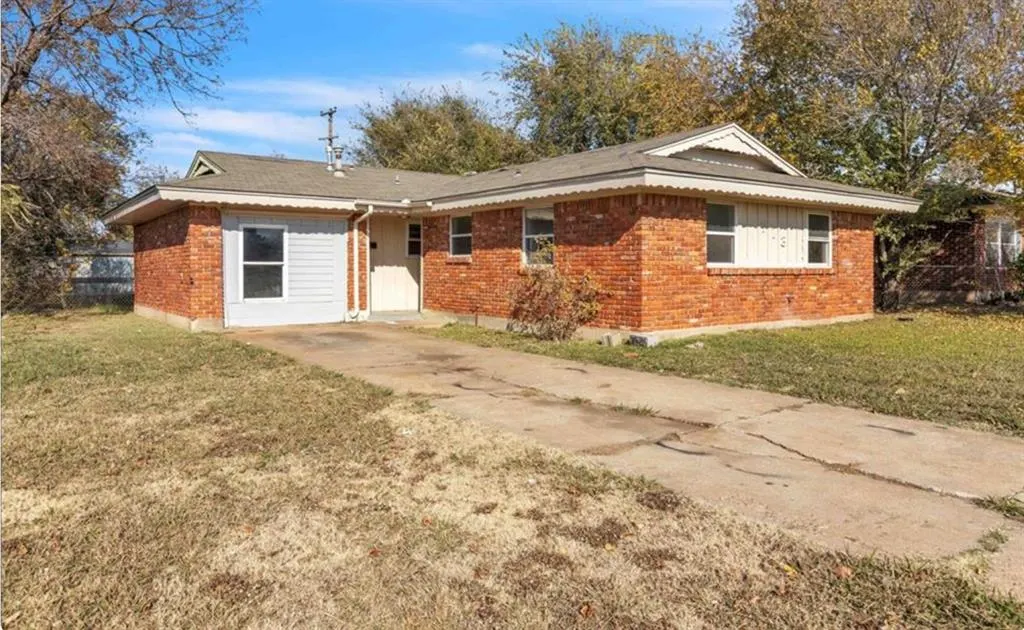 Front exterior — 713 NE 37th Street, Oklahoma City, OK 73105