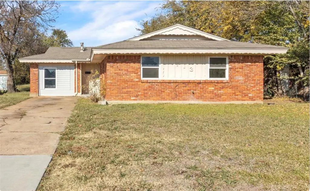 Photo 2 — 713 NE 37th Street, Oklahoma City, OK 73105