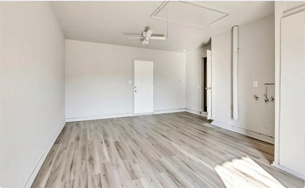 Photo 10 — 713 NE 37th Street, Oklahoma City, OK 73105