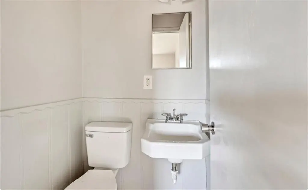 Photo 14 — 713 NE 37th Street, Oklahoma City, OK 73105