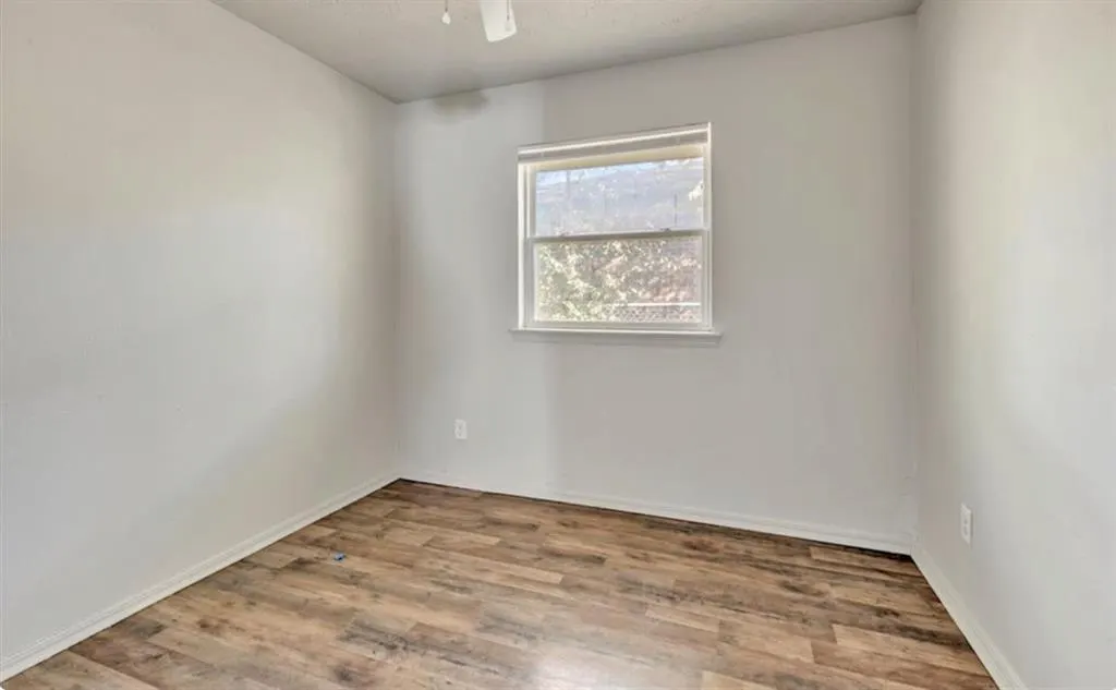 Photo 15 — 713 NE 37th Street, Oklahoma City, OK 73105