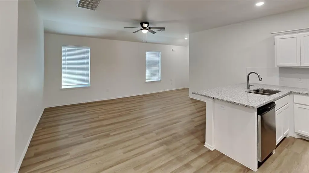 Photo 8 — 10630 SW 16th Terrace, Yukon, OK 73099