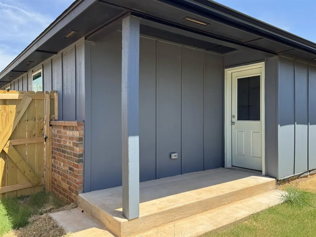Photo 17 — 10630 SW 16th Terrace, Yukon, OK 73099