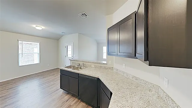 Photo 5 — 10609 SW 23rd Terrace, Yukon, OK 73099