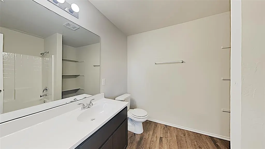 Photo 10 — 10609 SW 23rd Terrace, Yukon, OK 73099
