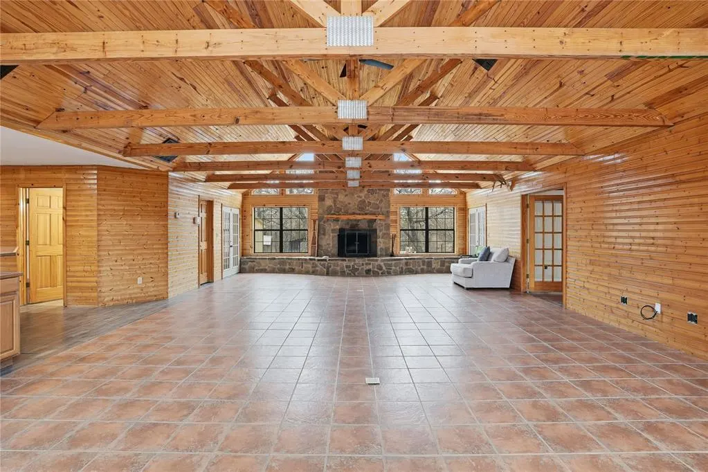 Photo 5 — 72 Hidden Oaks Drive, Indiahoma, OK 73552