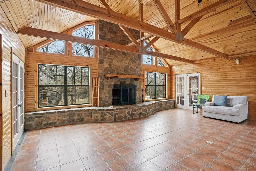 Photo 7 — 72 Hidden Oaks Drive, Indiahoma, OK 73552