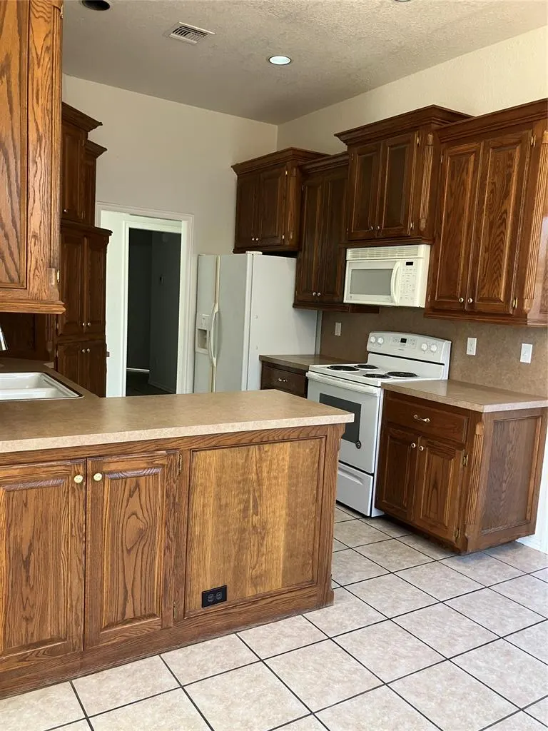 Photo 13 — 5013 SE 47th Street, Oklahoma City, OK 73135