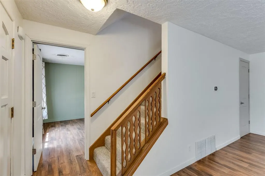 Photo 3 — 1533 Canterbury Street, Norman, OK 73069