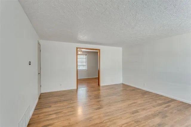 Photo 5 — 1533 Canterbury Street, Norman, OK 73069