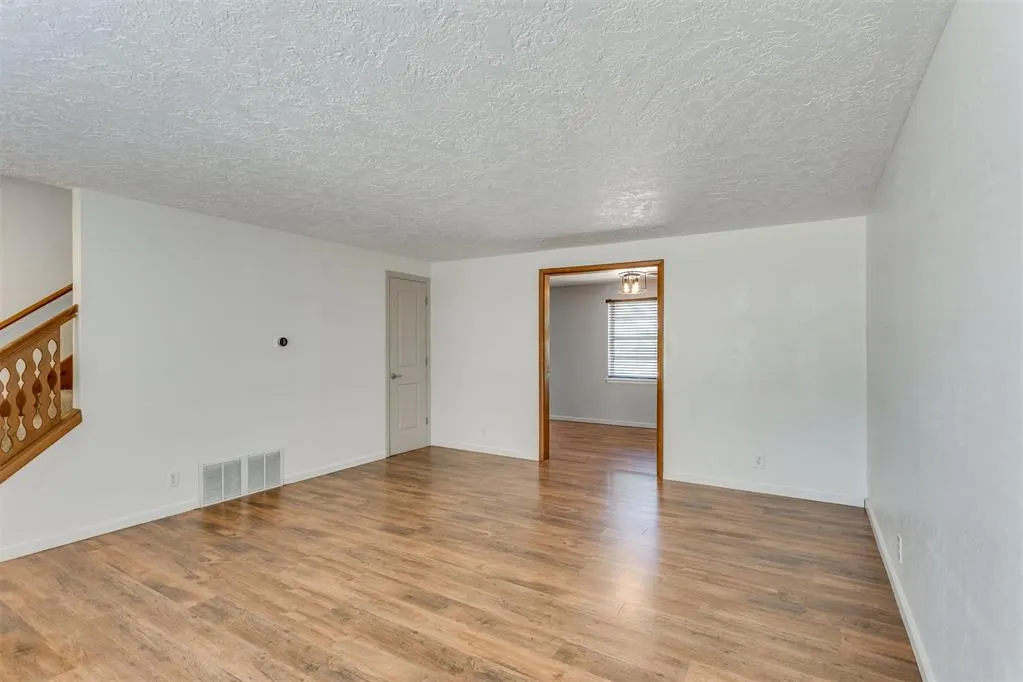 Photo 6 — 1533 Canterbury Street, Norman, OK 73069