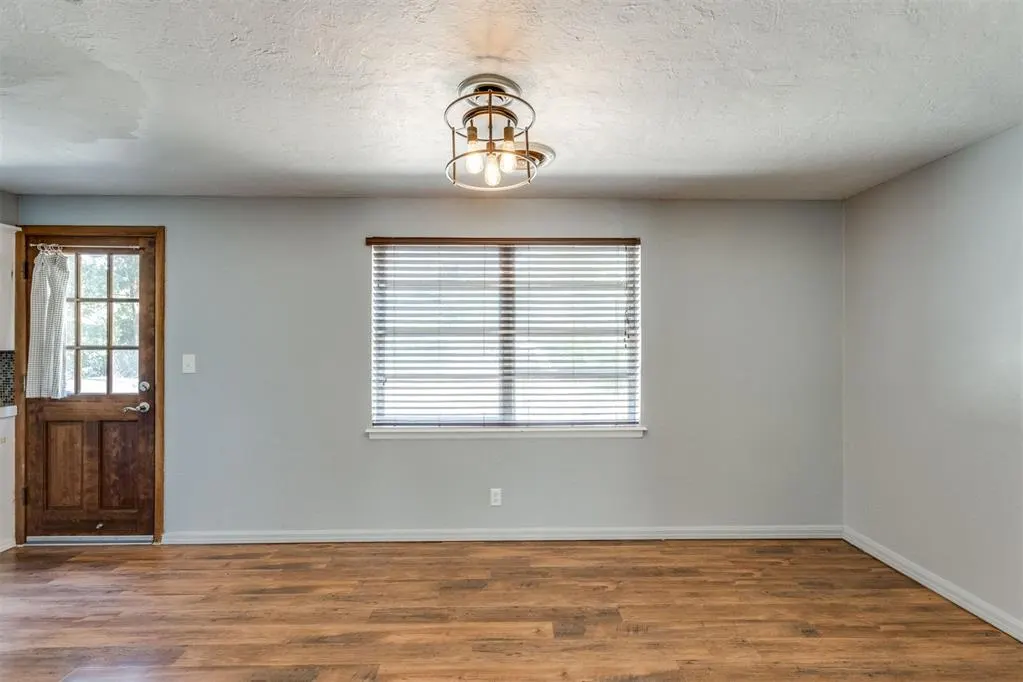 Photo 9 — 1533 Canterbury Street, Norman, OK 73069