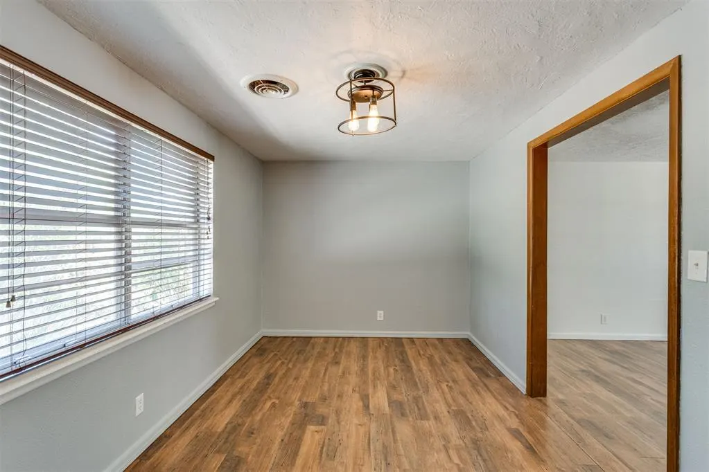 Photo 10 — 1533 Canterbury Street, Norman, OK 73069