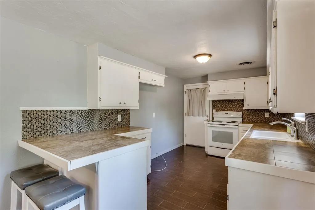 Photo 13 — 1533 Canterbury Street, Norman, OK 73069
