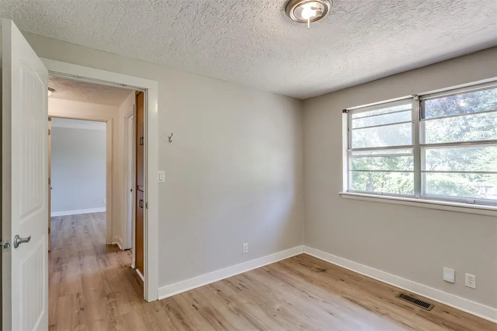 Photo 37 — 1533 Canterbury Street, Norman, OK 73069