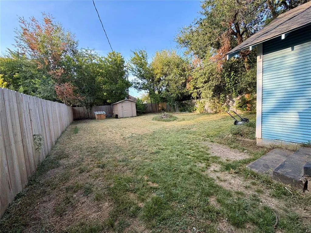 Photo 10 — 105 W Mosier Street, Norman, OK 73069