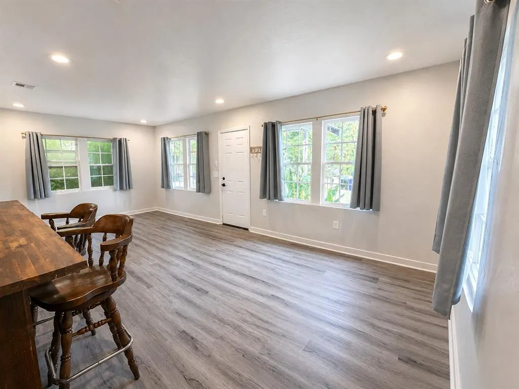 Photo 2 — 105 W Mosier Street, Norman, OK 73069