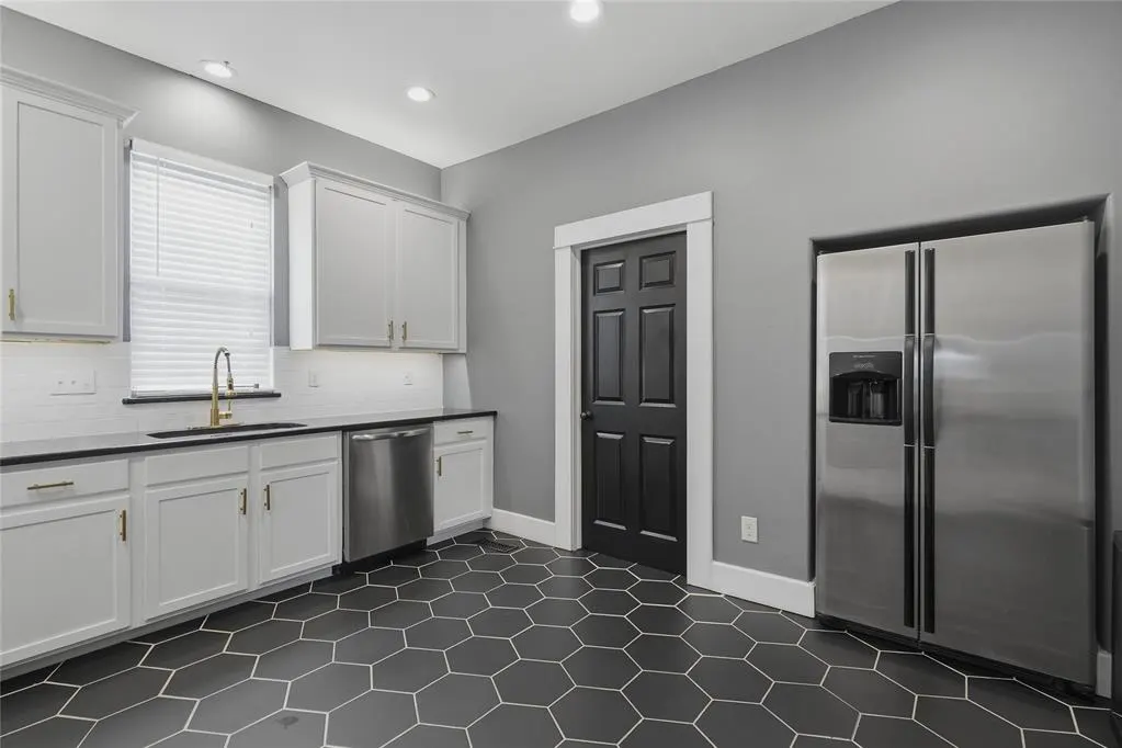 Photo 9 — 1400 NW 16th Street, Oklahoma City, OK 73106